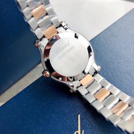 萧邦快乐钻系列石英腕表 
快乐钻（HAPPY DIAMONDS）表盘直径30mm 5钻！ 商品图7