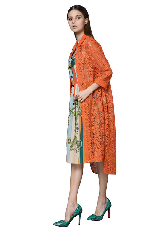 --【伯妮斯茵】162D058--橙色风衣--农舍与农夫--《生命之美-梵高的花园》 商品图0