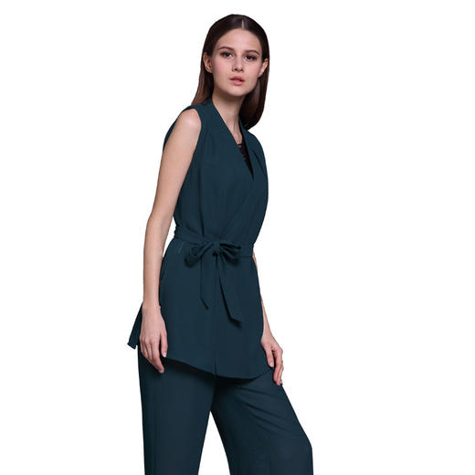 【伯妮斯茵】162A108--绿色外套--《花盆里的瓜叶菊》--《生命之美-梵高的花园》 商品图5