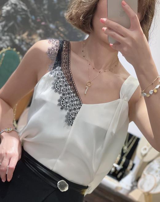 TYNVIE 不对称蕾丝肩带真丝背心 - 白色 商品图4