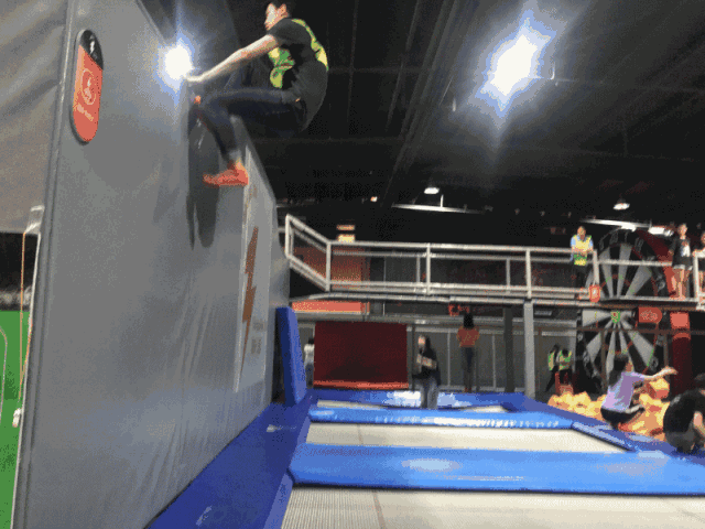 【吾悦广场蹦床】45元起抢购1大 1小(1小为1.