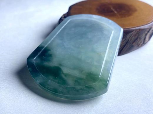 D101028 翡翠冰糯种飘蓝花狼牌 商品图1