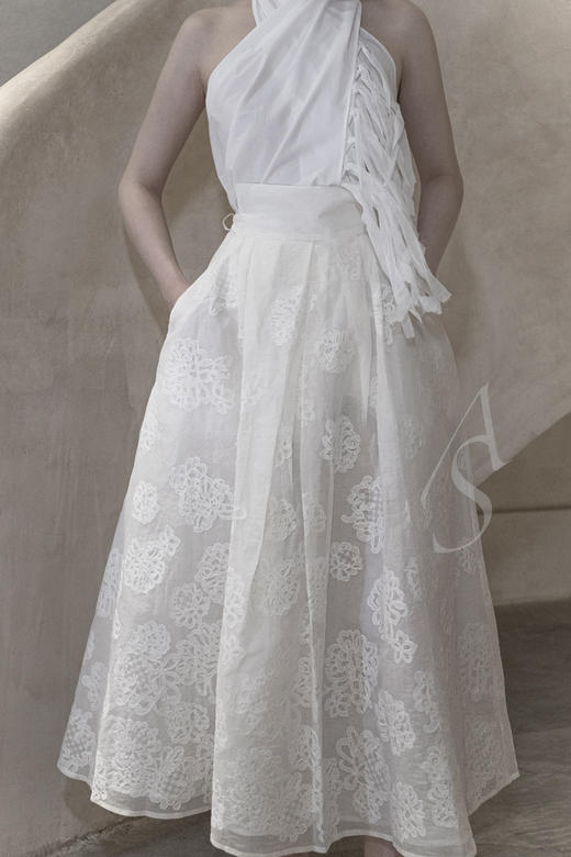 Mark Kenly Domino Tan 白色THORA围裹领上衣 商品图2