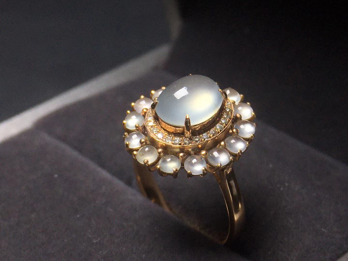 d101011 18k金镶冰种翡翠太阳花戒指