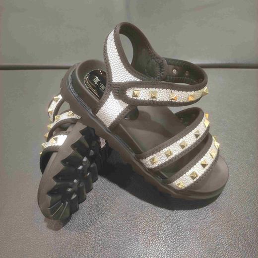 lfgj jeans  bb042幻彩牛皮细带铆钉潮流休闲女鞋女凉鞋 商品图8