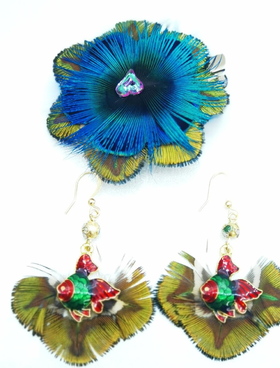 W°刺绣民族风耳坠