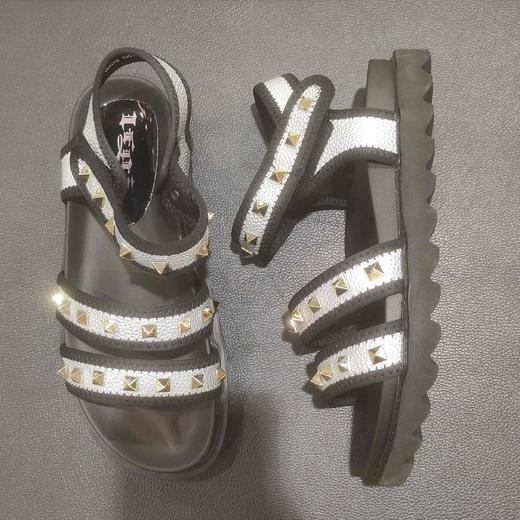 lfgj jeans  bb042幻彩牛皮细带铆钉潮流休闲女鞋女凉鞋 商品图9