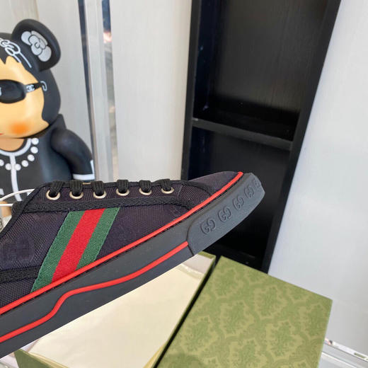 春季特价💰450 公司级 # Gucci 古驰低帮布鞋，专柜同步更新，原版楦头，原版材料
女码：35-40
男码：39-44 商品图6