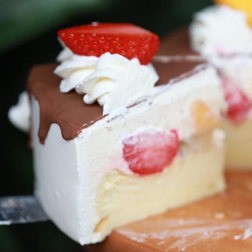 凝乳鲜果芝士蛋糕 商品图1