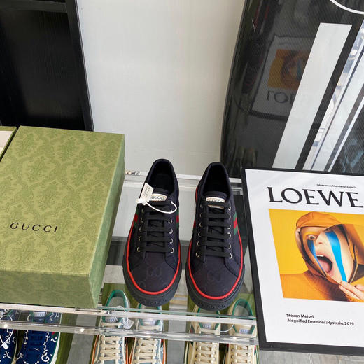 春季特价💰450 公司级 # Gucci 古驰低帮布鞋，专柜同步更新，原版楦头，原版材料
女码：35-40
男码：39-44 商品图0
