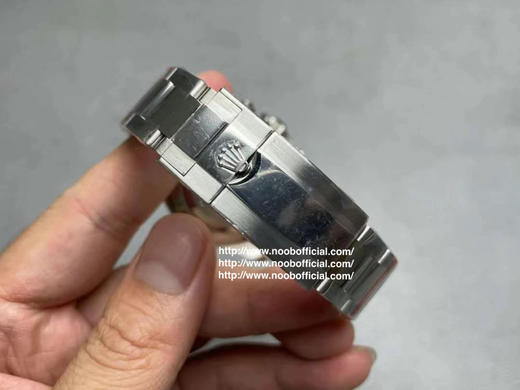 NOOB全新迪通拿彩虹款，彩虹迪通拿一表难求！镶嵌根据原厂颜色渐变过渡最协调的36颗宝石进行优化处理，高度、角度一致，折射效果非常漂亮 商品图4