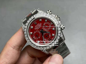 NOOB全新迪通拿彩虹款，彩虹迪通拿一表难求！镶嵌根据原厂颜色渐变过渡最协调的36颗宝石进行优化处理，高度、角度一致，折射效果非常漂亮