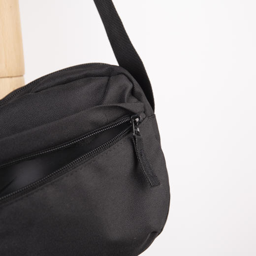 老米优品 /M*JI代工 男女通用休闲挎包 旅游日常B备！敲轻敲便携~~~ 商品图7