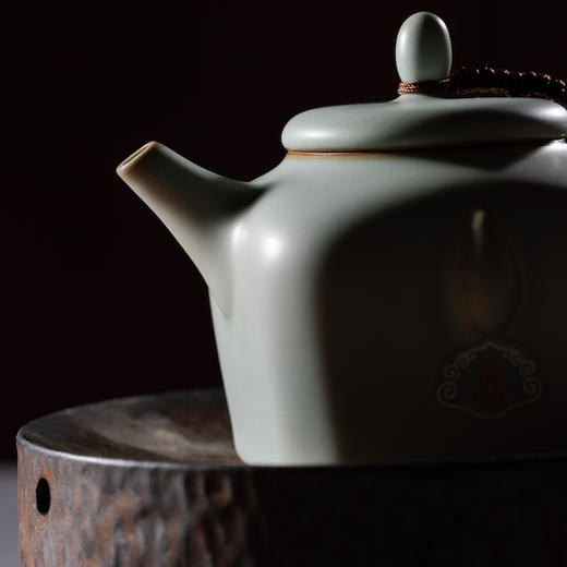 东道主人｜顺耳壶（汝官窑·天青） 商品图2