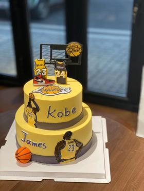 詹姆斯科比芝士糊手绘湖人奶油生日蛋糕