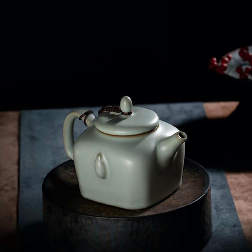 东道主人｜顺耳壶（汝官窑·天青） 商品图4
