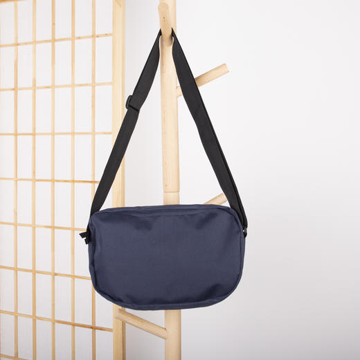 老米优品 /M*JI代工 男女通用休闲挎包 旅游日常B备！敲轻敲便携~~~ 商品图2