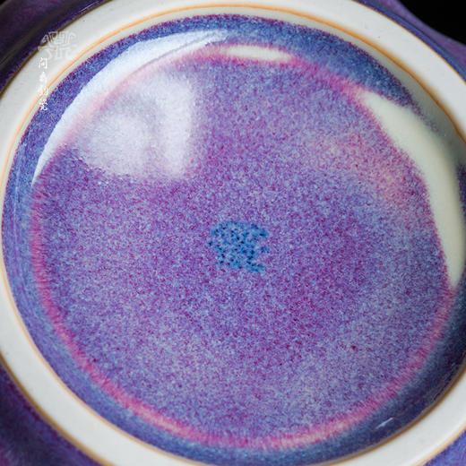 问鼎钧瓷棱线壶 商品图3