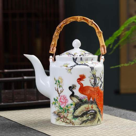 张彩云：【矾红孔雀提梁壶】 商品图0