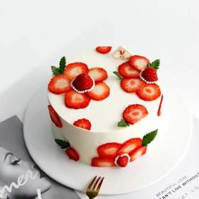 小红花蛋糕（进口淡奶油➕新鲜水果夹层）提前3小时预定