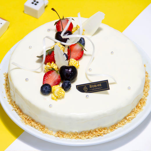 【椰白风清】- 白是椰子的心脏的颜色 坚硬的外壳，内藏娇嫩 像极了蛋糕本体的设计 商品图4