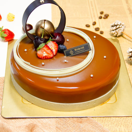 【暮云榛香】- 巧用君度酒让榛子提香 与慕斯香盈混淆 融入巧克力酱 让蛋糕内馅变得更加浓重 商品图2