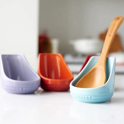 7F LE CREUSET酷彩瓷器  汤勺架（红色、桔色、紫罗兰、青羽色） 商品图3