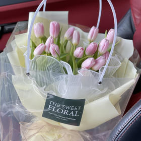 自定义 粉色郁金香 · 花束