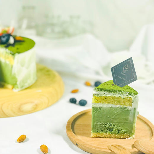 【初见抹风】- 抹茶冰淇淋夹心蛋糕（需放到急冻保存） 商品图1