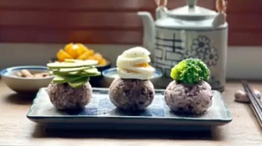 米豆乳、杂粮肉松饭团、杏仁、芒果【我用早餐叫醒你-17】 商品图0