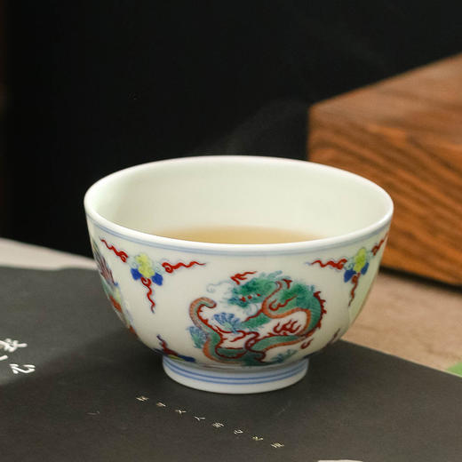斗彩团龙凤纹杯 商品图2