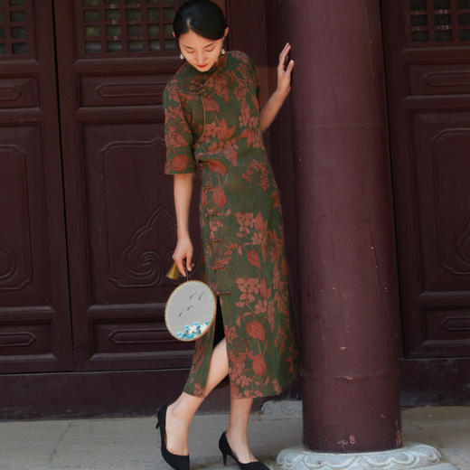 2020新修身长款绢纺印花香云纱改良文艺旗袍连衣裙YZ0089 捌 。 商品图2