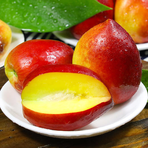 阅农红皮黄肉红油桃爽脆紧致鲜嫩可口香甜多汁