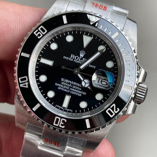 🆕N厂新品 黑水鬼绿水鬼V12版本SUB版的，主要升级机芯摆轮，跟表壳内结构细节，还有外观表带表壳拉砂打磨。V12版本只有新3135机芯。现货出售。 商品图9