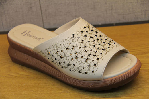 豪行夏季20292881民族风复古女鞋凉鞋拖鞋外穿真皮镂空厚底洞洞鞋 商品图4