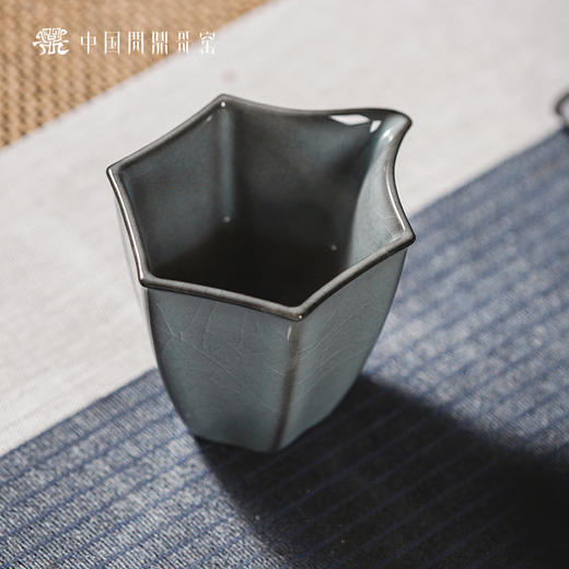 问鼎哥窑锦绣宋纹星棱公杯（缺货） 商品图1