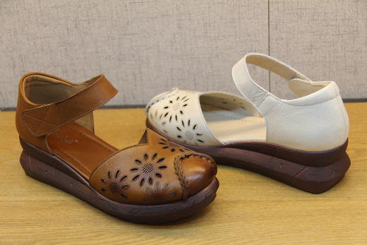 豪行夏季新款20292888镂空真皮软底鞋复古坡跟女鞋防滑底百搭凉鞋 商品图3