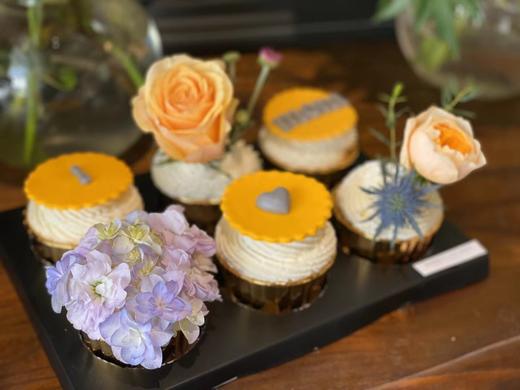 母亲节鲜花翻糖纸杯蛋糕 商品图4