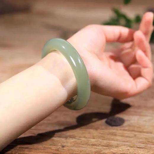 TZW-新疆和田玉青玉石手镯女款少女玉石手镯女送妈妈 商品图5