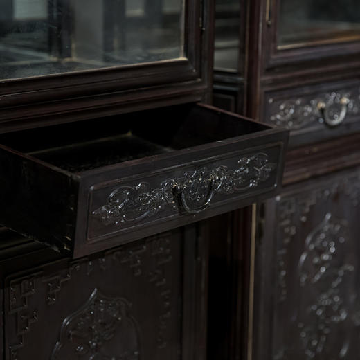 红木蝠云纹书柜（一对） 商品图3