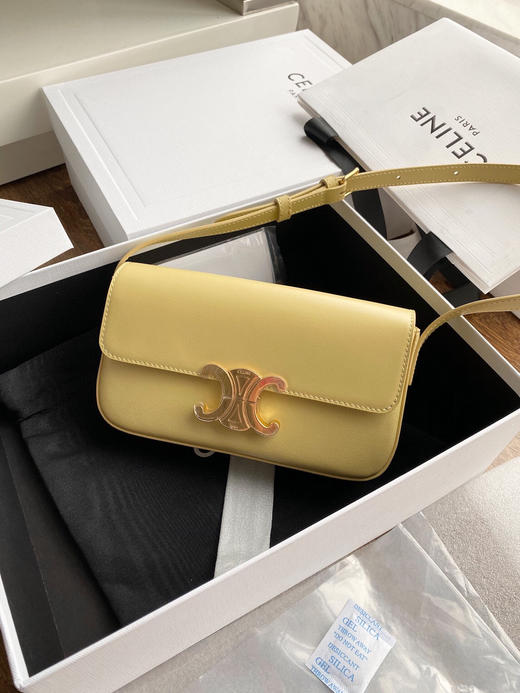𝐂𝐄𝐋𝐈𝐍𝐄 凯旋牛皮腋下包-鹅黄色（原厂皮） 商品图6