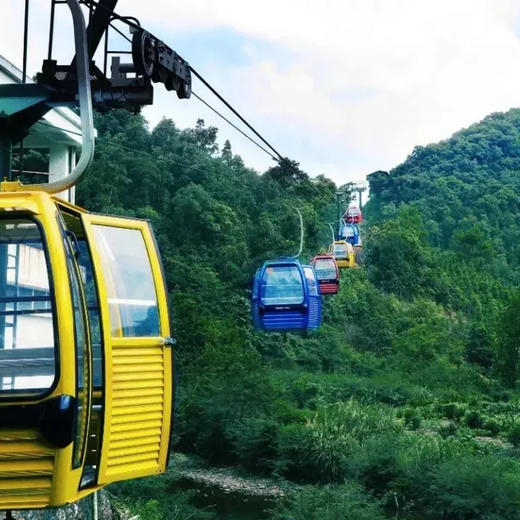 【五一专场~丹霞灵溪】深山藏美景，458元起入住丹霞灵溪明月谷客房+美味早餐+双人大门票+单程缆车/小火车，世外桃园，五一家庭出游首选！（使用日期：2026年5月1日-5月5日） 商品图5