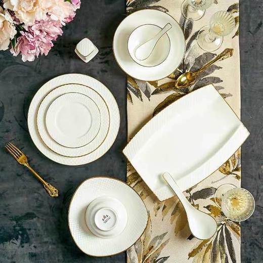 8F  Hai Ge Lei海格雷  33头钻石之光餐具 商品图3