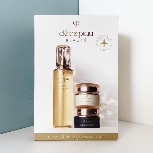 日本 CPB肌肤之钥 光采赋活钻光日晚霜3件套 套盒 滋润型（赋活水170ml+日霜50ml+夜霜50ml) 商品图0