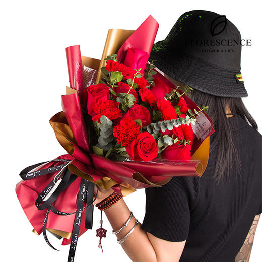 臻爱-康乃馨红玫瑰混搭花束 商品图2