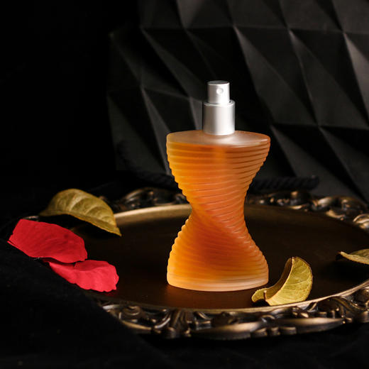 蒙大拿 肌肤之香 Montana Parfum de Peau    分装 商品图0