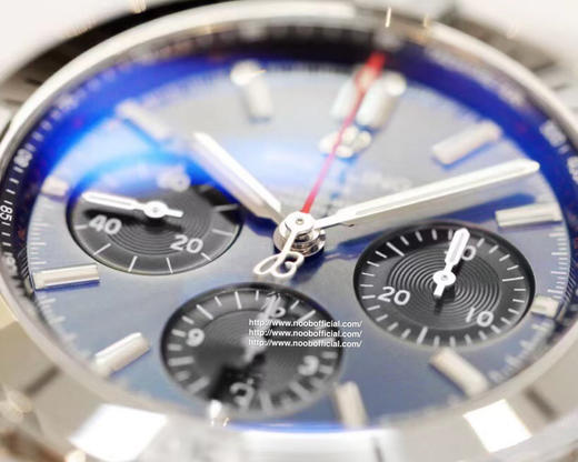 【硬核钢王】GF新品百年灵Chronomat，备受关注的蝴蝶扣辊珠精钢表链因其类似“子弹”的外形被称为“子弹链”。一体式圆滑倒角处理，每一处细节都展现出高辨识度机械美感❕ 商品图8