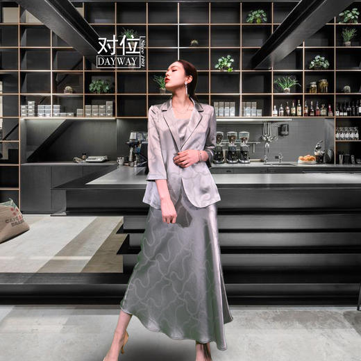 对位SQ2Q5F_套裙_ZK 商品图2