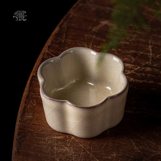 问鼎哥窑传世款梅香杯 商品图1