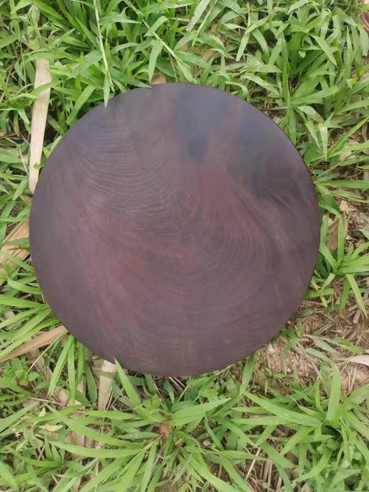 【团购特惠】 正宗老挝蚬木圆砧板。人工切割打磨 纹理不一  天然无防裂药水 健康安全。下单前请下拉屏幕，查看商品详情 商品图1